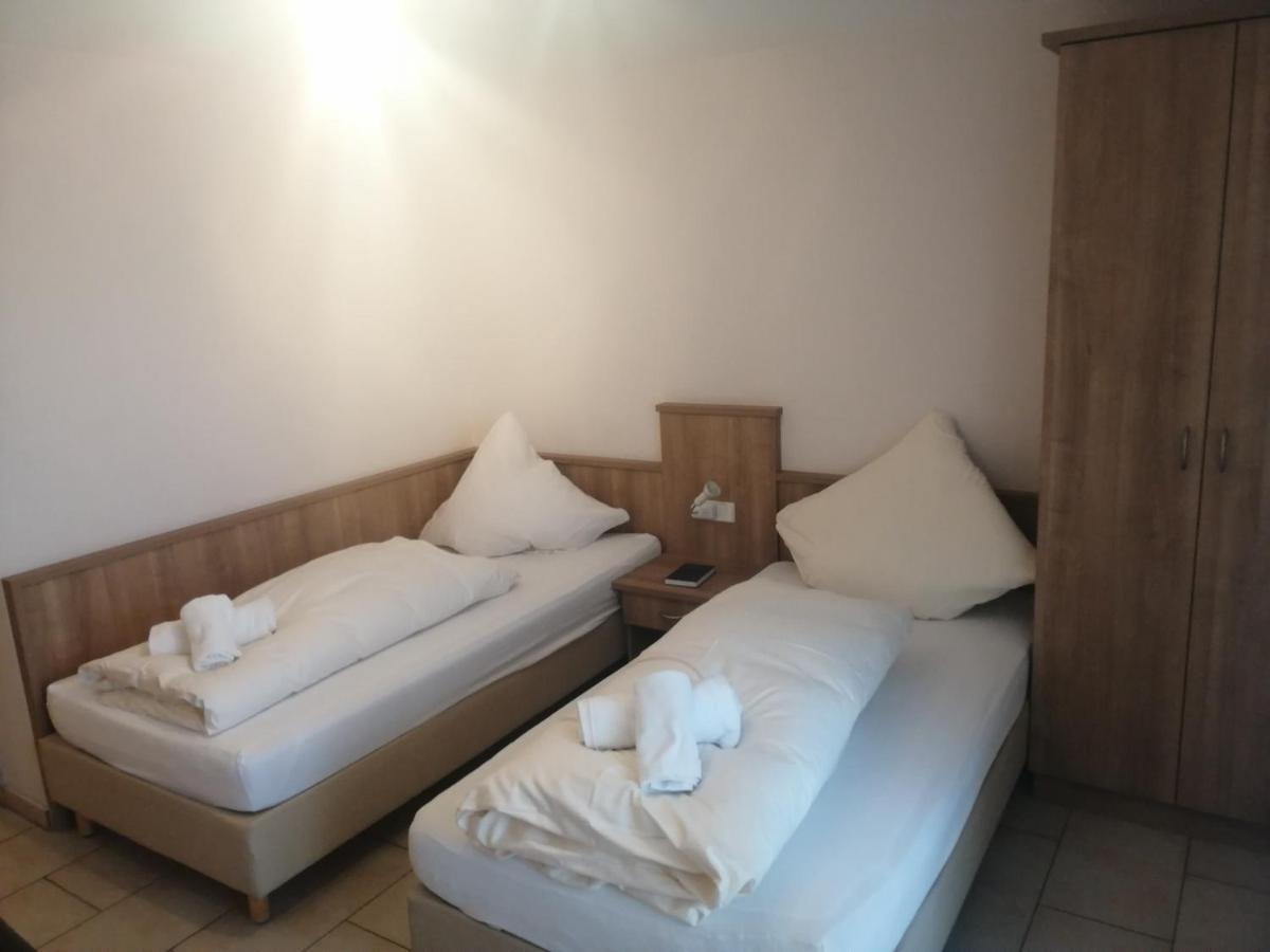 Hotel-Restaurant Zum Baeumle Süßen Екстериор снимка
