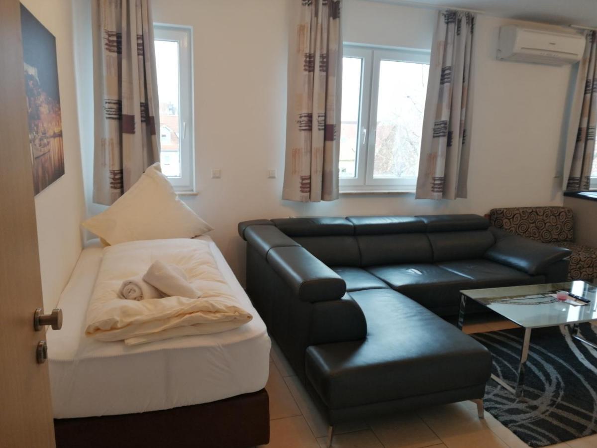 Hotel-Restaurant Zum Baeumle Süßen Екстериор снимка