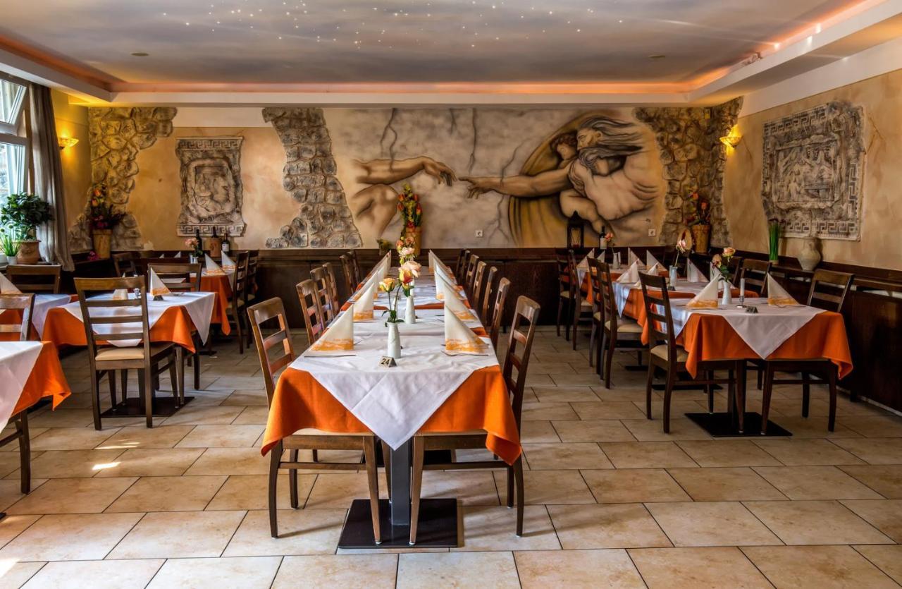 Hotel-Restaurant Zum Baeumle Süßen Екстериор снимка