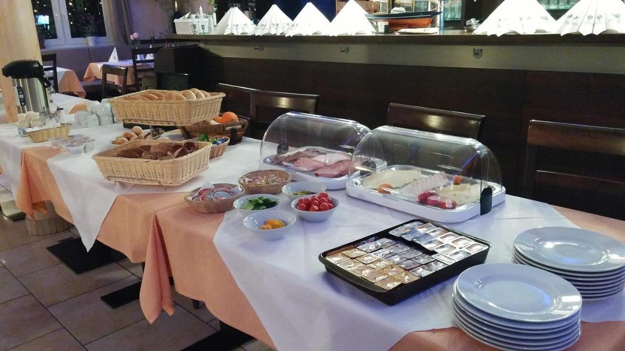 Hotel-Restaurant Zum Baeumle Süßen Екстериор снимка