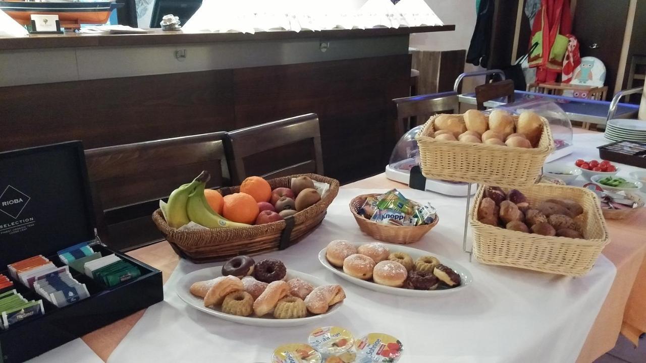 Hotel-Restaurant Zum Baeumle Süßen Екстериор снимка