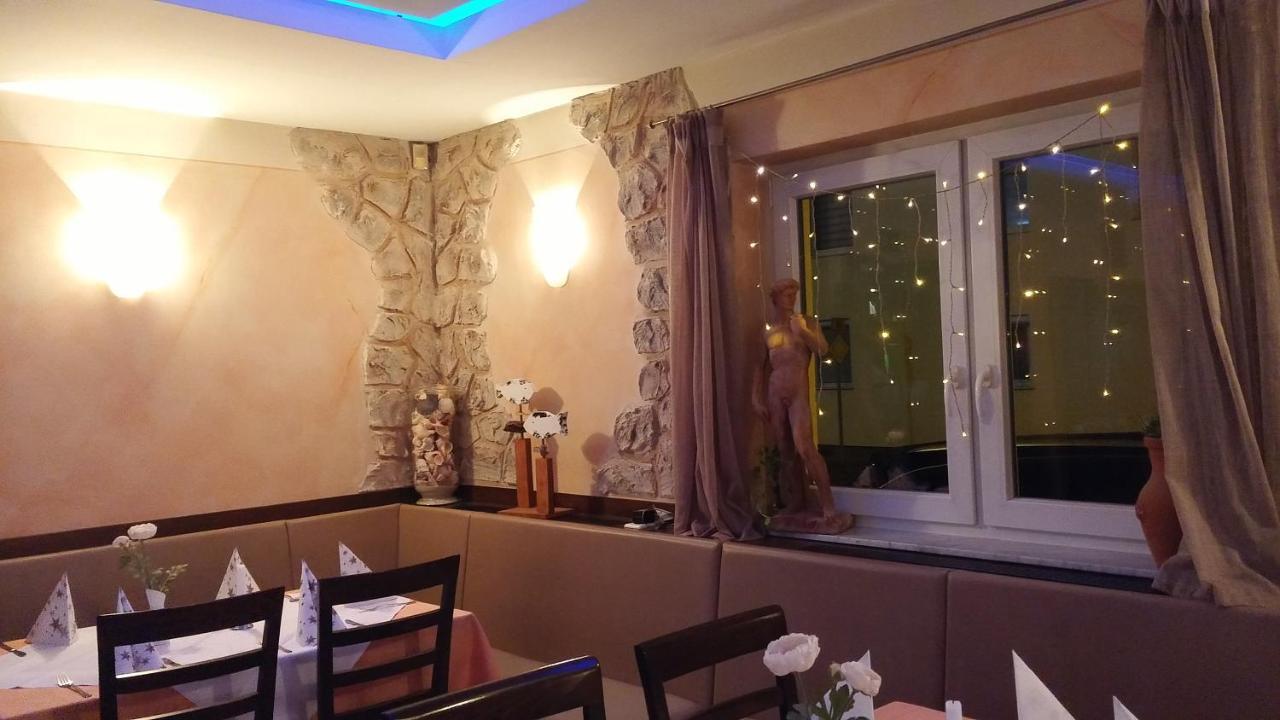 Hotel-Restaurant Zum Baeumle Süßen Екстериор снимка